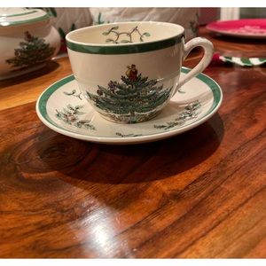 Set of 9 Spode Christmas Tree cups and saucers